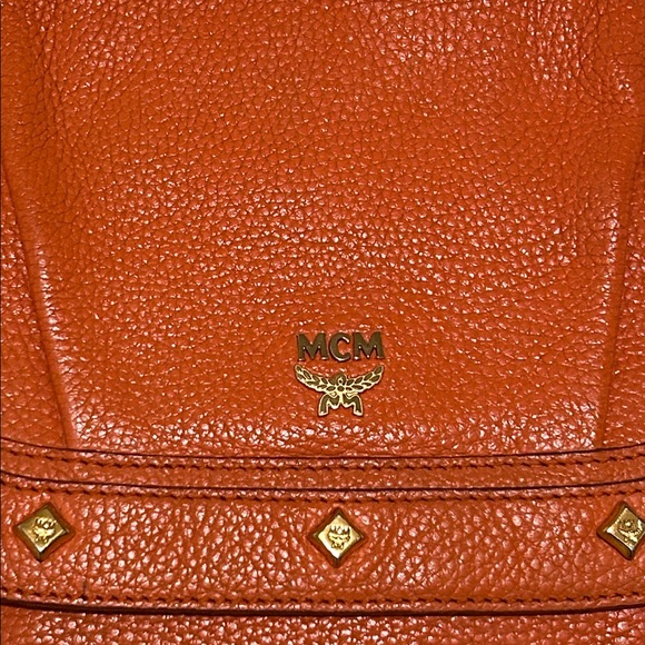 MCM Chain Orange Pebbled Leather Shoulder Crosdbody Bag - Picture 3 of 15